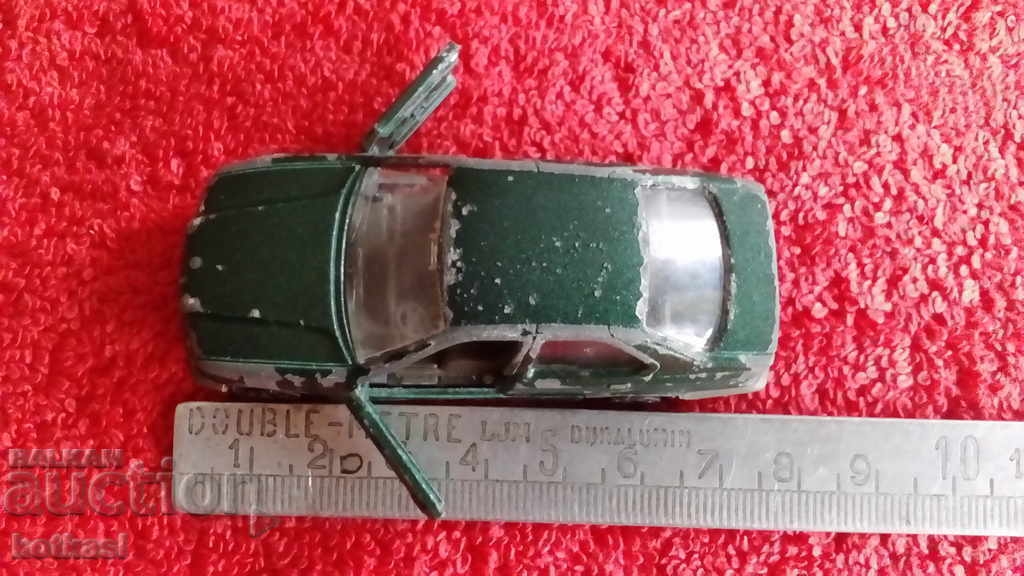 Mașină veche din metal BMW 1/58 MAJORETTE