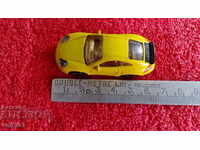 Mașină mică din metal vechi Porsche Porsche