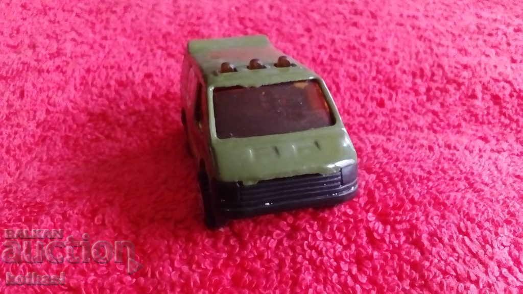 Licitație Mașină mică din metal Autobuz AMBULANȚĂ Licitație Mașină mică din metal Autobuz AMBULANȚĂ