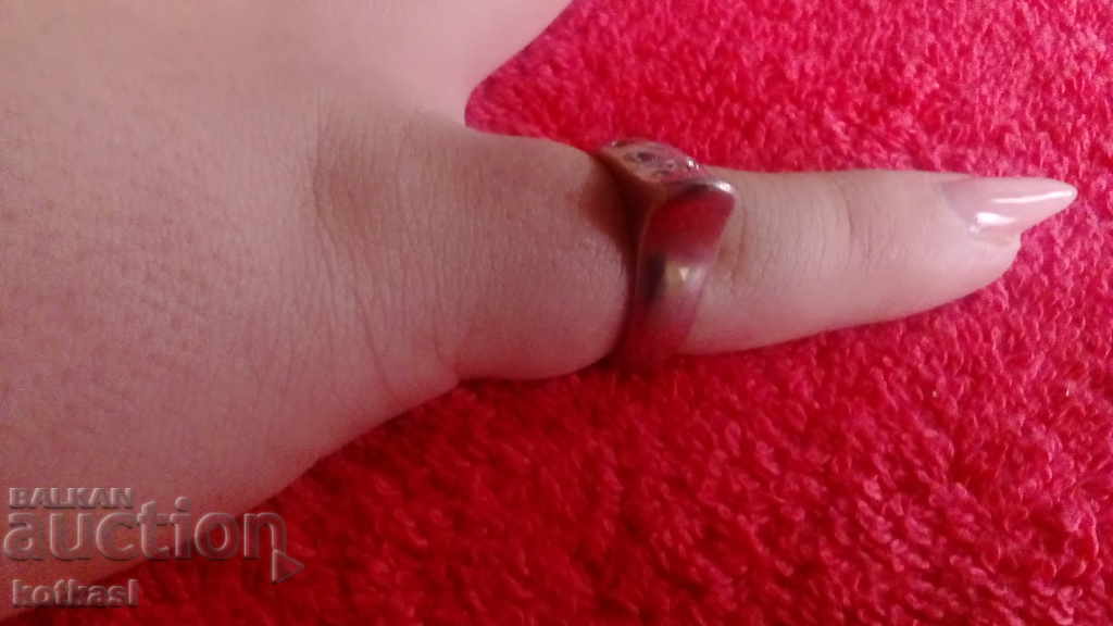 Old silver ring 5.10 g. 925 with semi-precious stones with price 55.50 BGN | € 28.38 Old silver ring 5.10 g. 925 with semi-precious stones with price 55.50 BGN | € 28.38