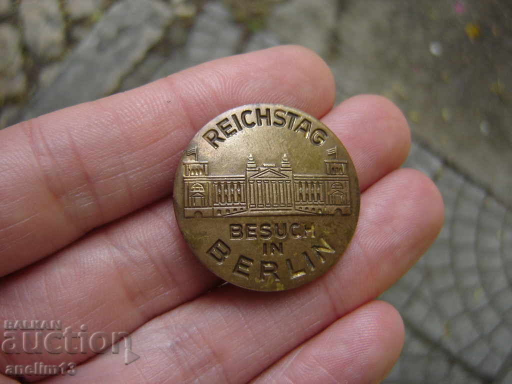 OLD BADGE VISIT TO THE REICHSTAG IN BERLIN