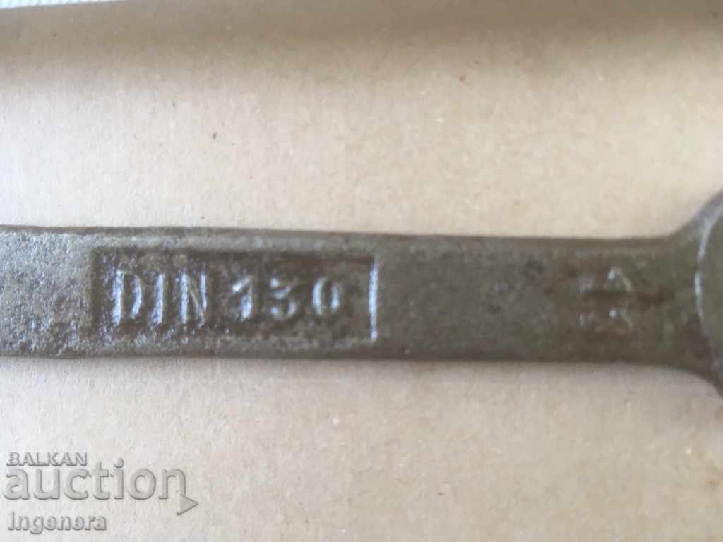 Auction KEY NUT BRAND TOOL Auction KEY NUT BRAND TOOL