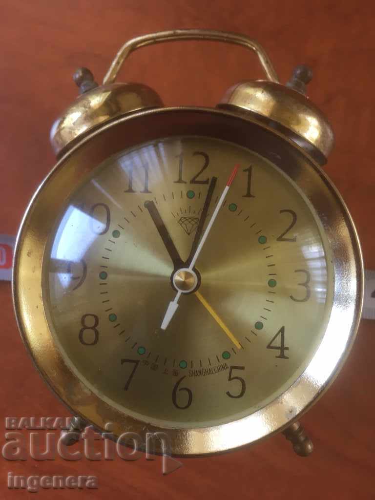TABLE CLOCK WITH MISSING PARTS NOT WORKING