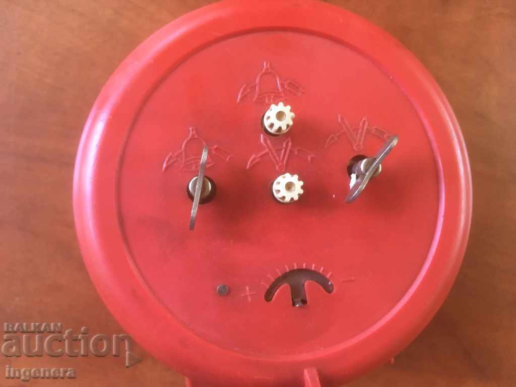 Licitație CEAS DE MASĂ IANTAR URSS NEFUNCȚIONAL