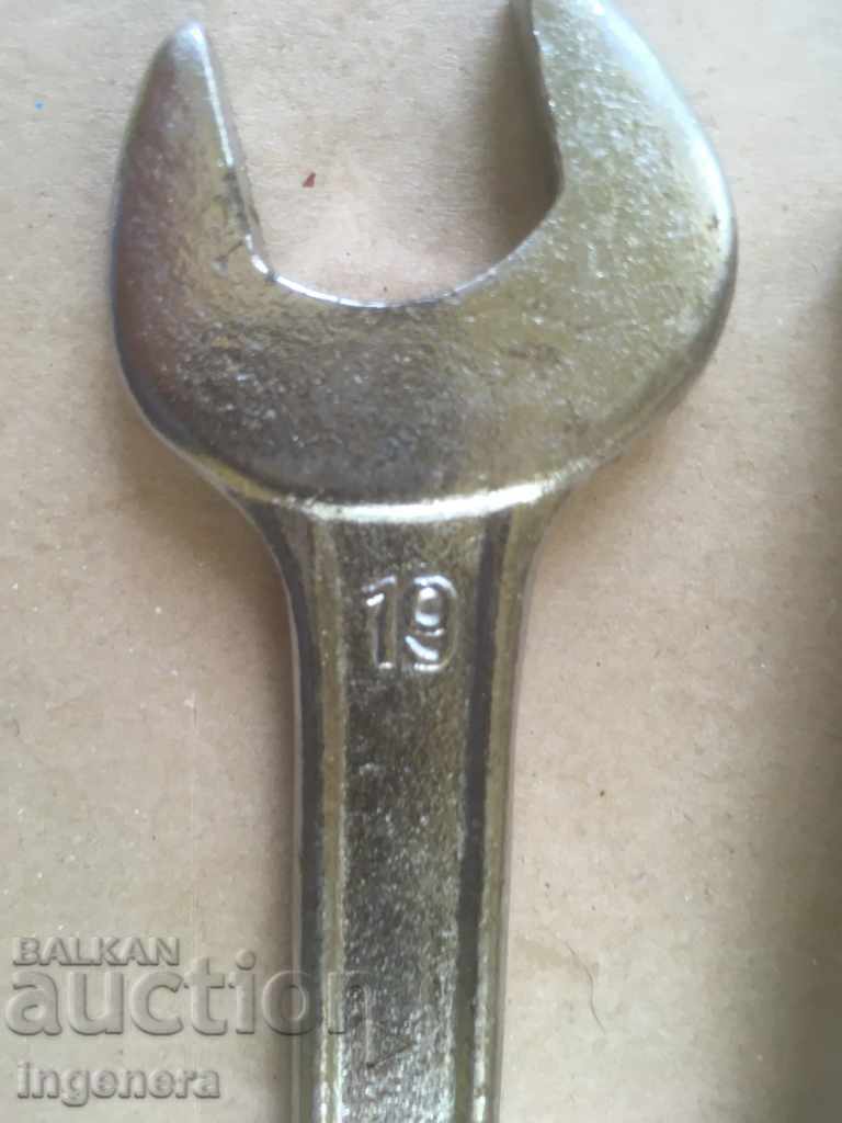 BRANDED WRENCH TOOL-18/19 FORGED with price € 2.90 | 5.67 BGN