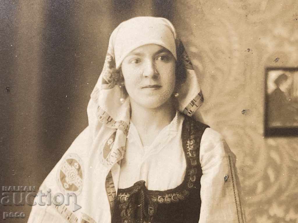 Girl in costume Beautiful Debar cloth Photo Yosifov Varna with price 10.00 BGN | € 5.11