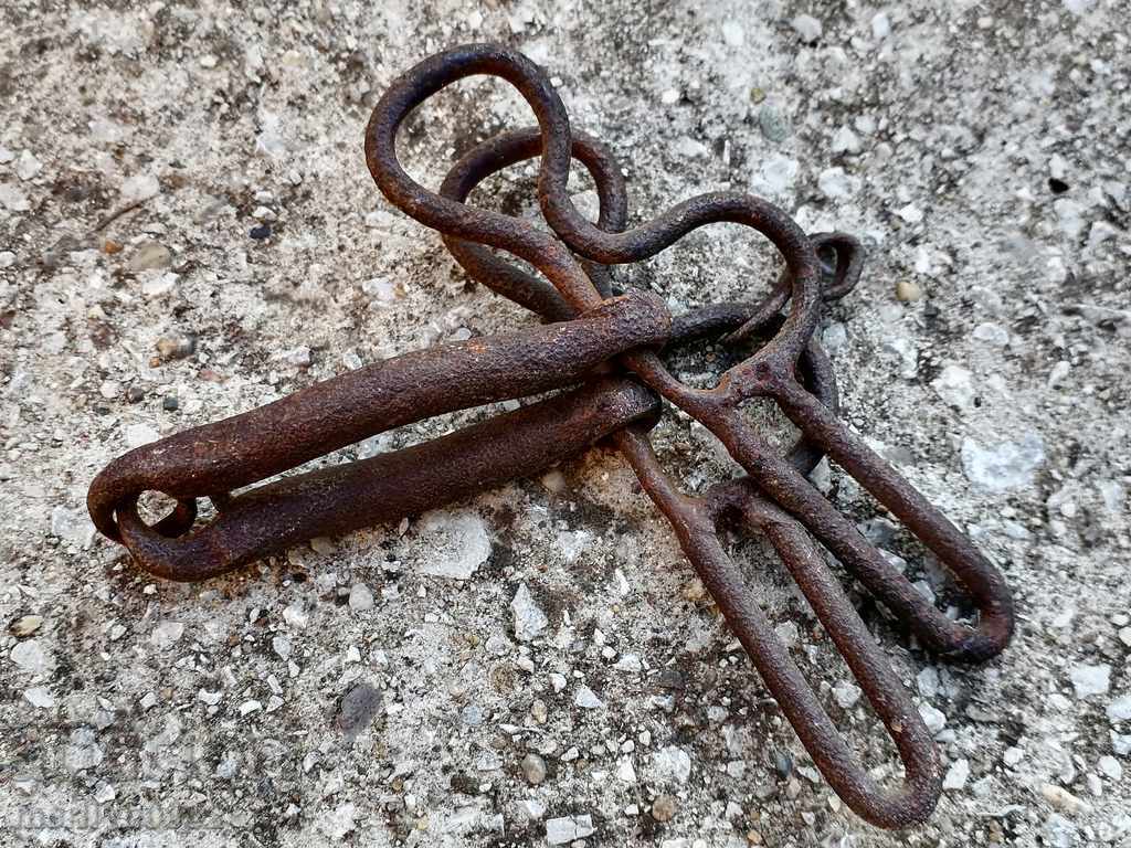 Delivery of Old forged bridle reins wrought iron, harness Delivery of Old forged bridle reins wrought iron, harness