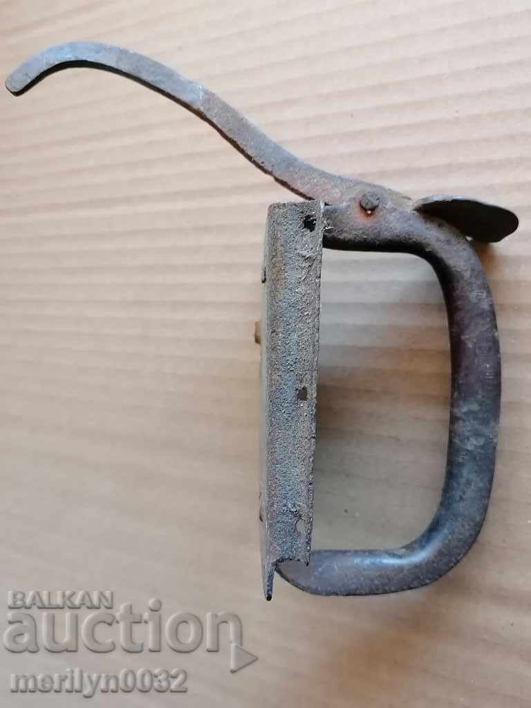 Delivery of Antique wrought iron latch, lock, latch for an antique gate