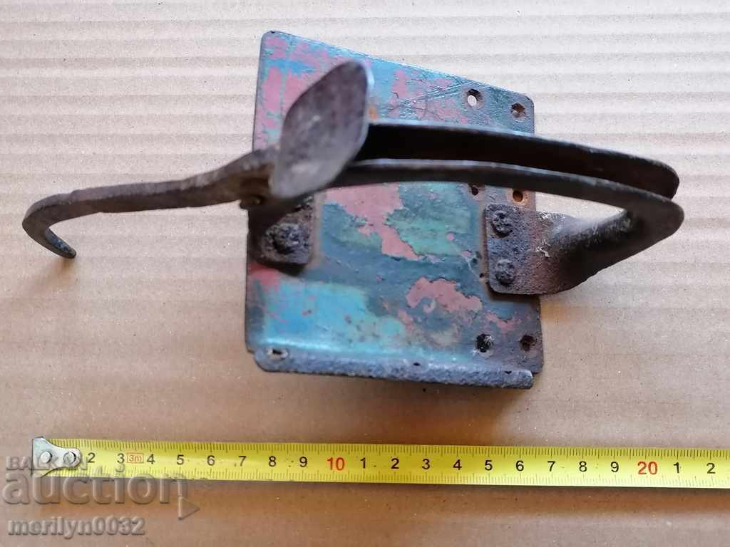 Antique wrought iron latch, lock, latch for an antique gate - 5