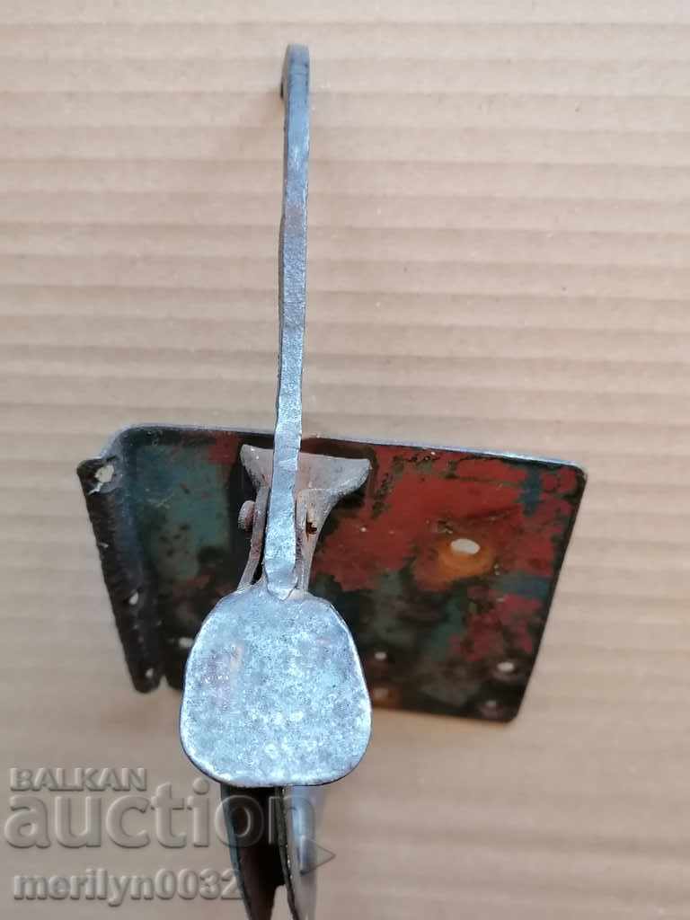 Antique wrought iron latch, lock, latch for an antique gate - 7