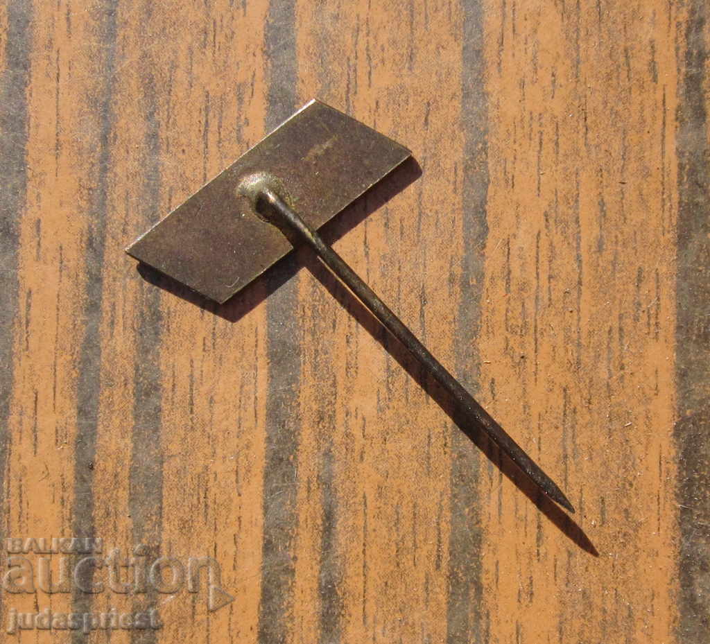 Auction car badge sign car ford cortina ford cortina Auction car badge sign car ford cortina ford cortina