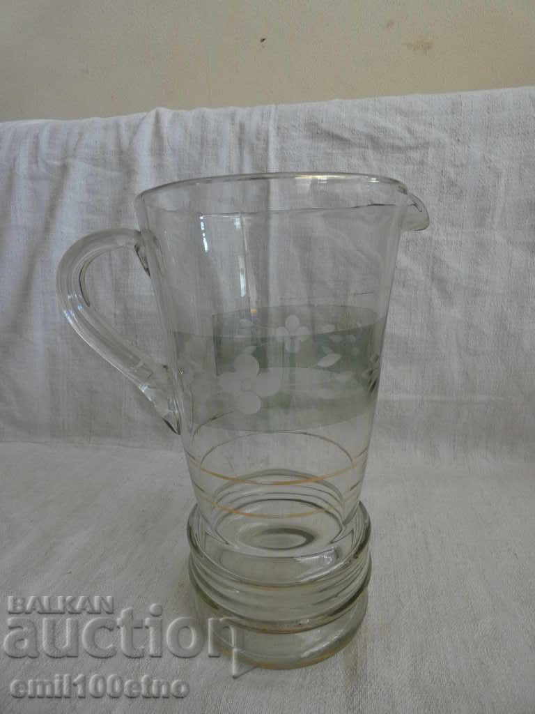 Pahar de vin mare gravat pahar cu preț 8.00 BGN | € 4.09 Pahar de vin mare gravat pahar cu preț 8.00 BGN | € 4.09