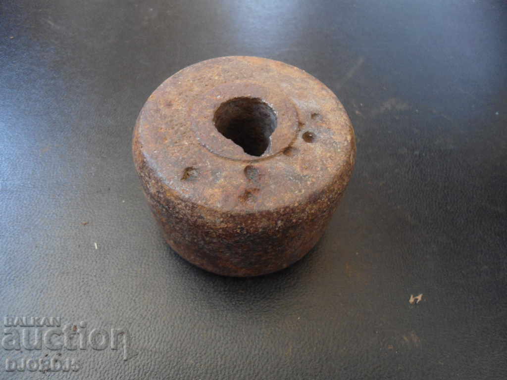 Old weight, mace, 0.750 kg