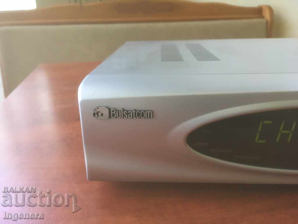 RECEIVER TELEVISION SATELLITE RETRO WORKS with price 15.00 BGN | € 7.67 RECEIVER TELEVISION SATELLITE RETRO WORKS with price 15.00 BGN | € 7.67