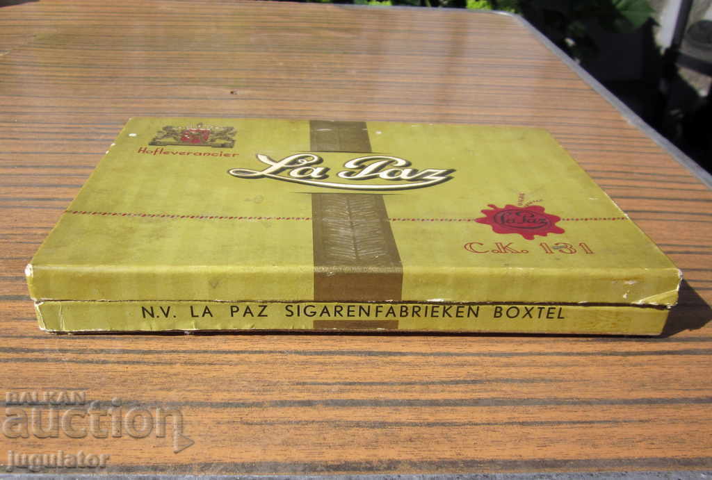Auction empty German box of old German La Paz cigarettes Auction empty German box of old German La Paz cigarettes
