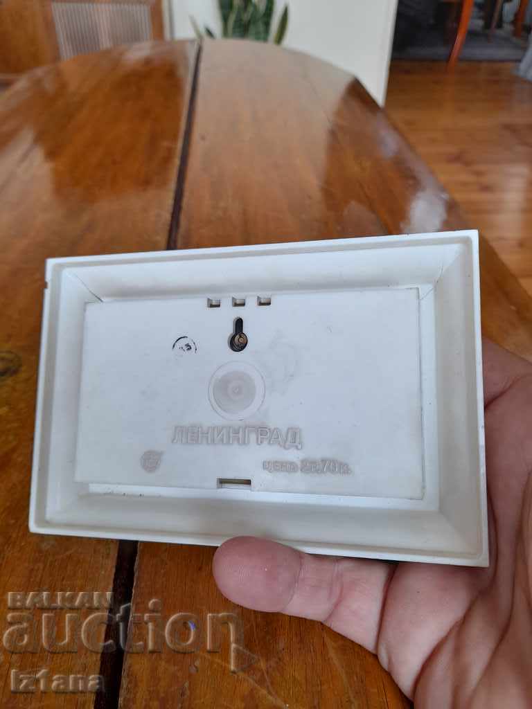Delivery of Old souvenir thermometer Leningrad Delivery of Old souvenir thermometer Leningrad
