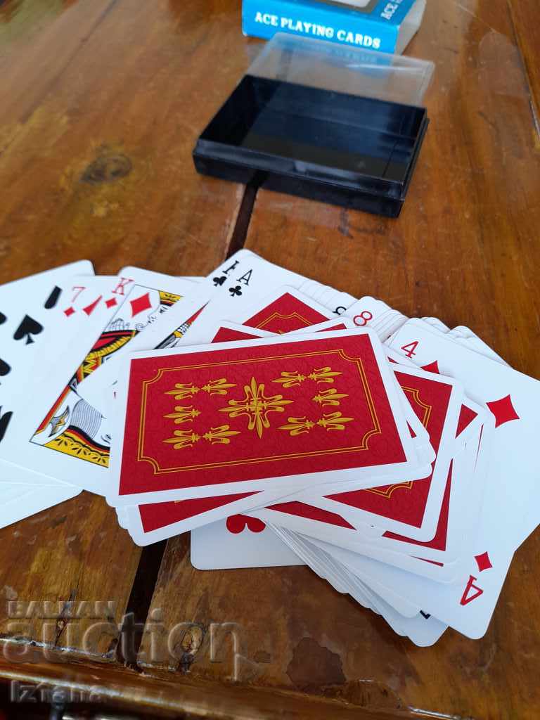 Delivery of Old Ace playing cards Delivery of Old Ace playing cards