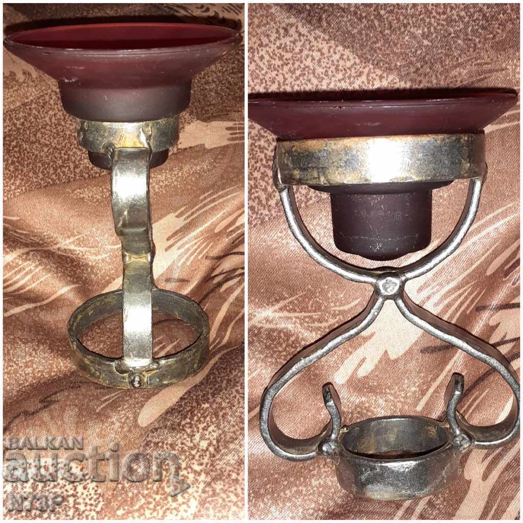 CANDLEHOLDER. WROUGHT IRON AND STAINED GLASS. - 7 CANDLEHOLDER. WROUGHT IRON AND STAINED GLASS. - 7