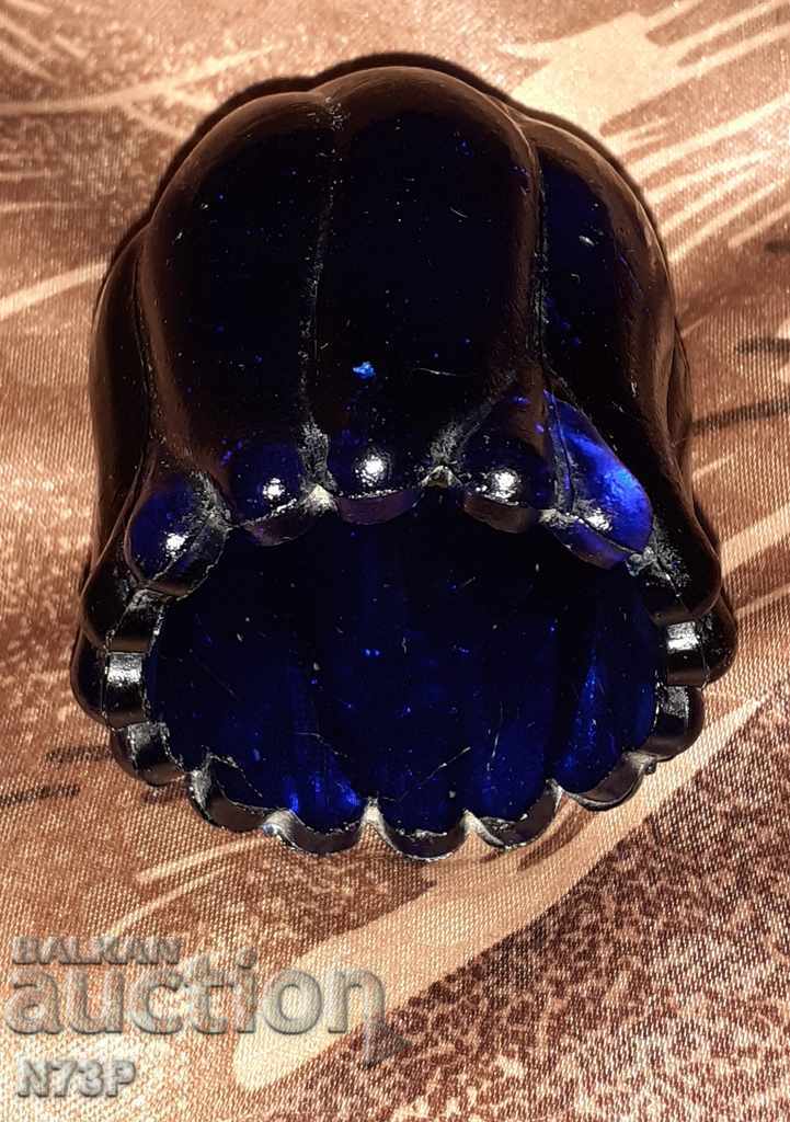 Delivery of CANDLEHOLDER OR VASE. COLORED GLASS. Delivery of CANDLEHOLDER OR VASE. COLORED GLASS.