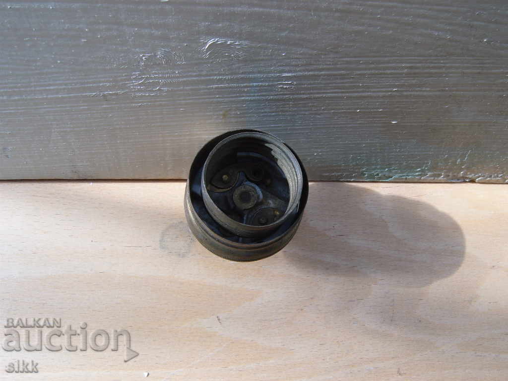 Antique metal socket with price 10.00 BGN | € 5.11 Antique metal socket with price 10.00 BGN | € 5.11
