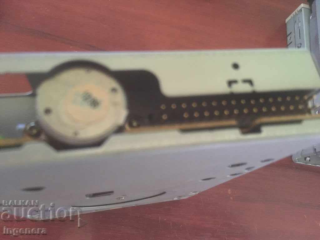 COLECTAREA SAU UTILIZAREA FLOPI SCRAP cu preț 6.00 BGN | € 3.07