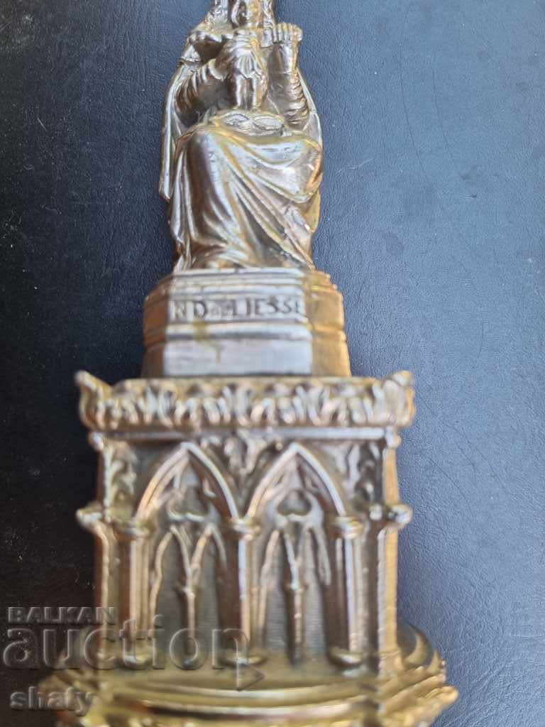 Аукцион Метална склуптура Аукцион Метална склуптура