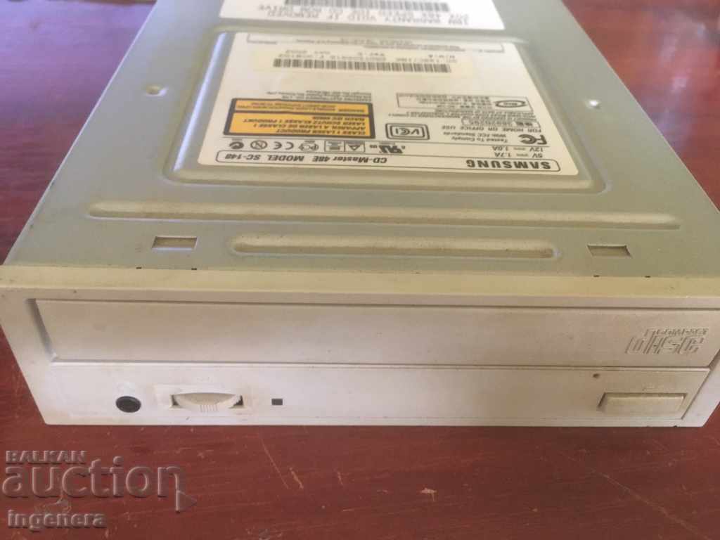 CD-ROM-DRIVE-SCRAP PARTS USE with price € 4.60 | 9.00 BGN