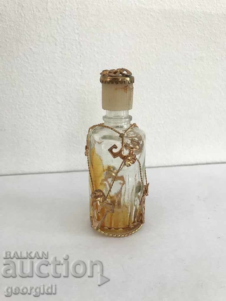 Old perfume bottle. №0325