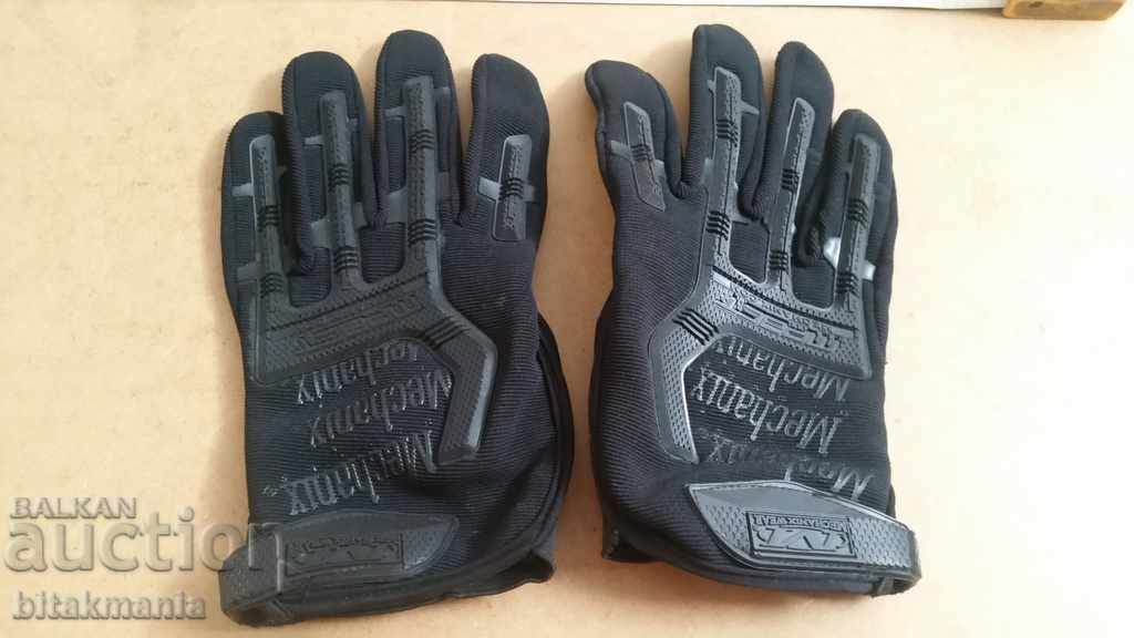 Leather gloves for motorcycle