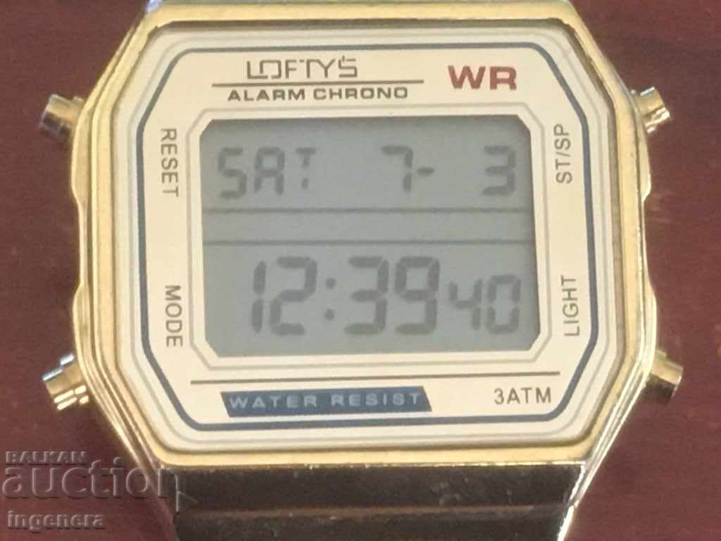Auction WATCH ELECTRONIC FLAWLESS ALMOST NEW WORKS EXACTLY GOLDEN Auction WATCH ELECTRONIC FLAWLESS ALMOST NEW WORKS EXACTLY GOLDEN