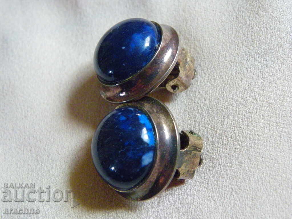 Δημοπρασία Παλιά σκουλαρίκια από ασημένιο καναδικό με σοδαλίτη Δημοπρασία Παλιά σκουλαρίκια από ασημένιο καναδικό με σοδαλίτη