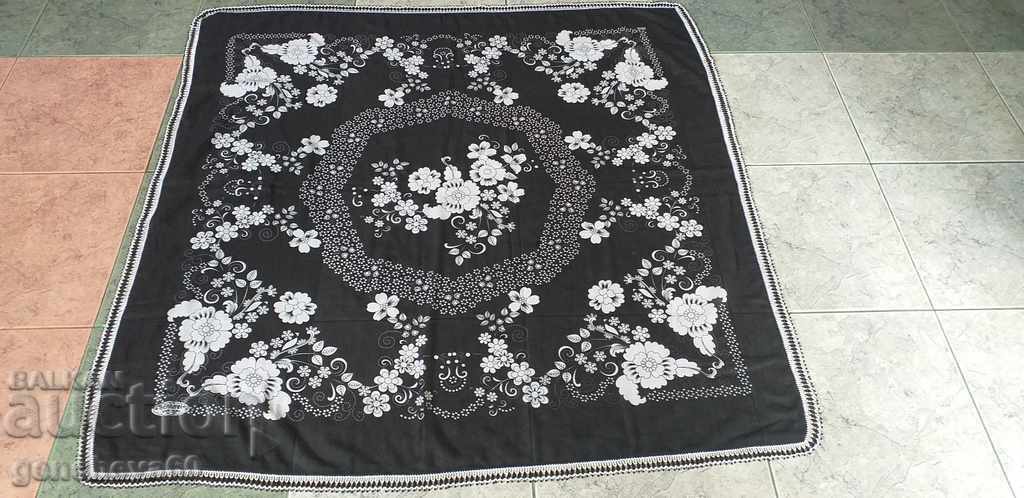 Towel headscarf with lace and beads for traditional costume - 6