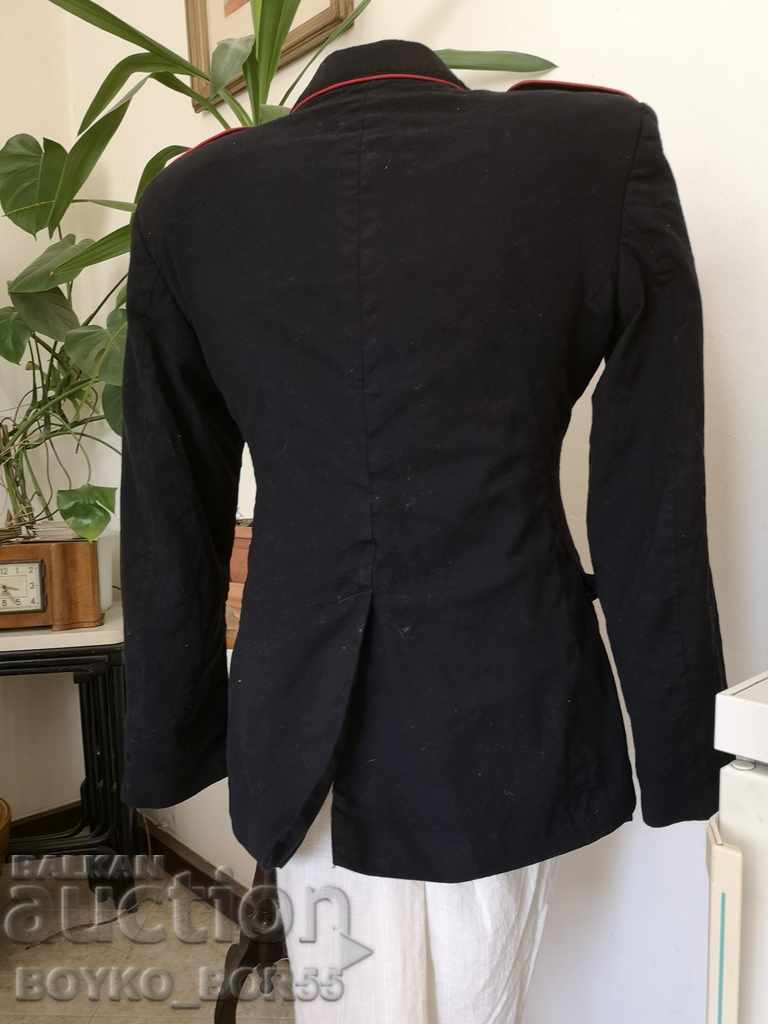 Uniforma pentru femei cu preț 57.00 BGN | € 29.14 Uniforma pentru femei cu preț 57.00 BGN | € 29.14