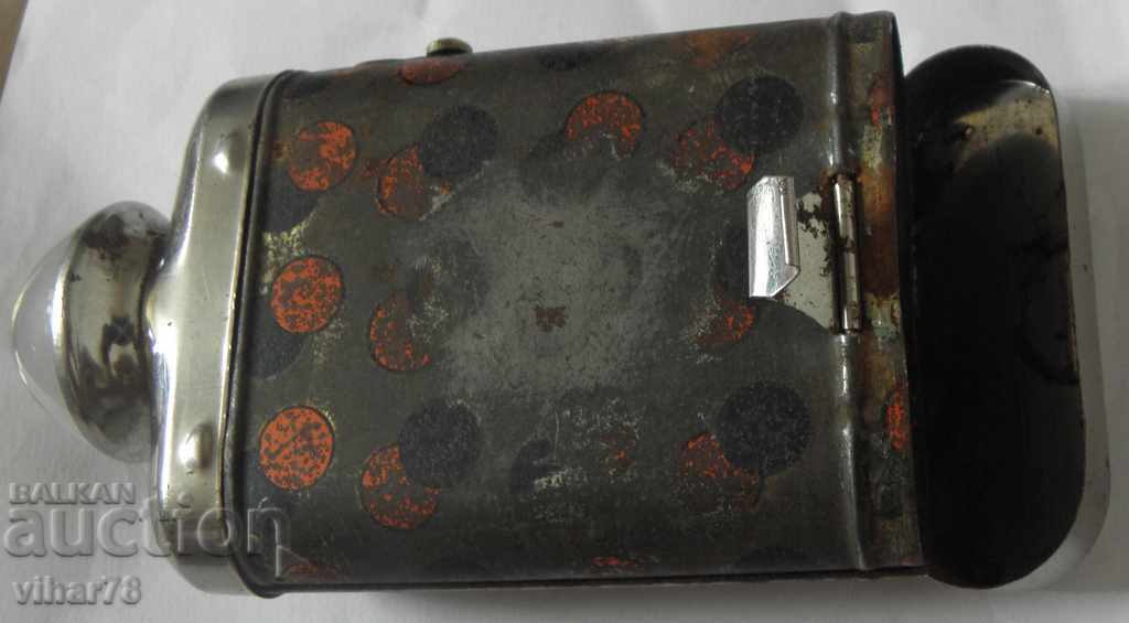 Lanterna veche cu lupa - 5