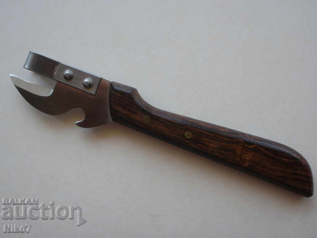 Italian can opener "Sanelli". with price 25.00 BGN | € 12.78 Italian can opener "Sanelli". with price 25.00 BGN | € 12.78