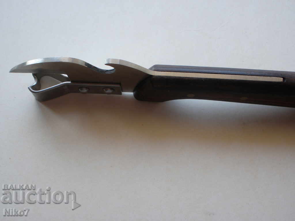 Delivery of Italian can opener "Sanelli". Delivery of Italian can opener "Sanelli".