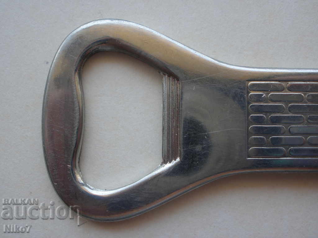 Delivery of Metal bottle opener "Alete"