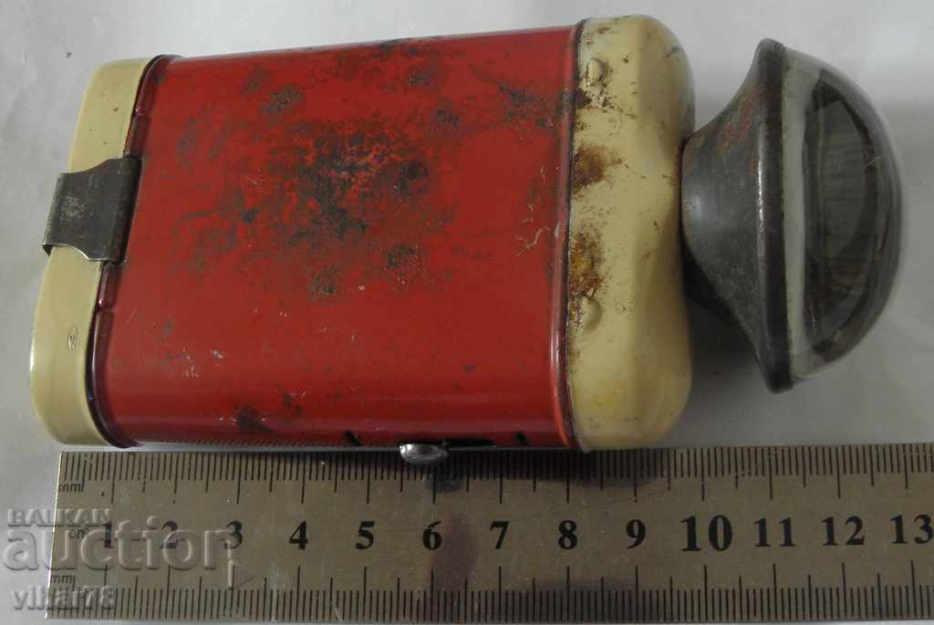 Delivery of Old lantern with a magnifying glass