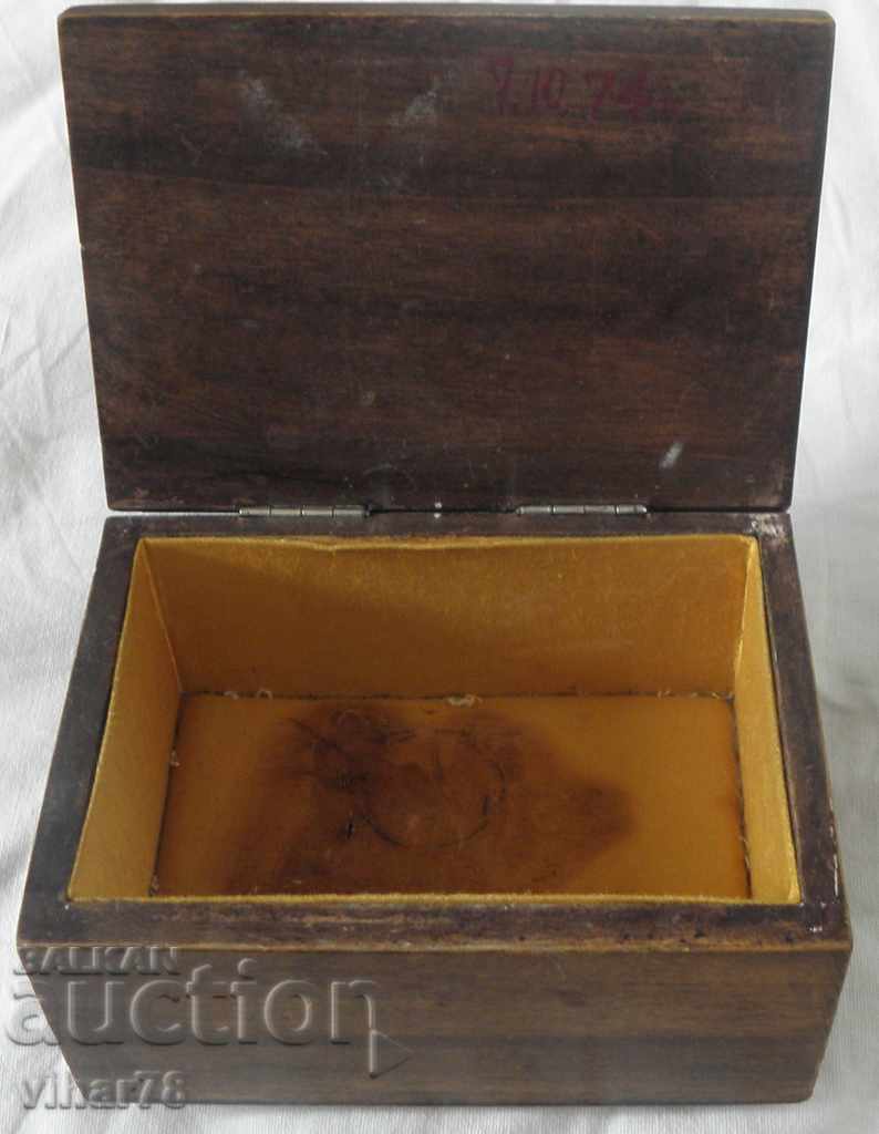 CUTIE DE LEMN cu preț € 19.99 | 39.10 BGN