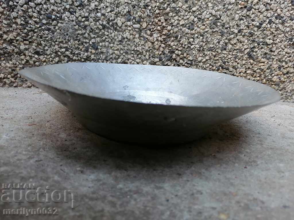 Delivery of Old copper sahan, baker, bowl, plate, tass Delivery of Old copper sahan, baker, bowl, plate, tass