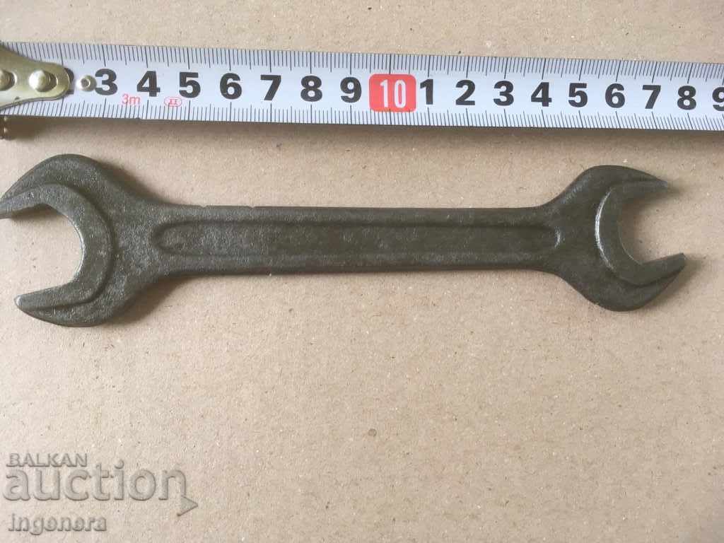 Livrarea CHEIE FIXĂ INSTRUMENT DE MARCĂ-PETKO DENEV GABROVO-18/20