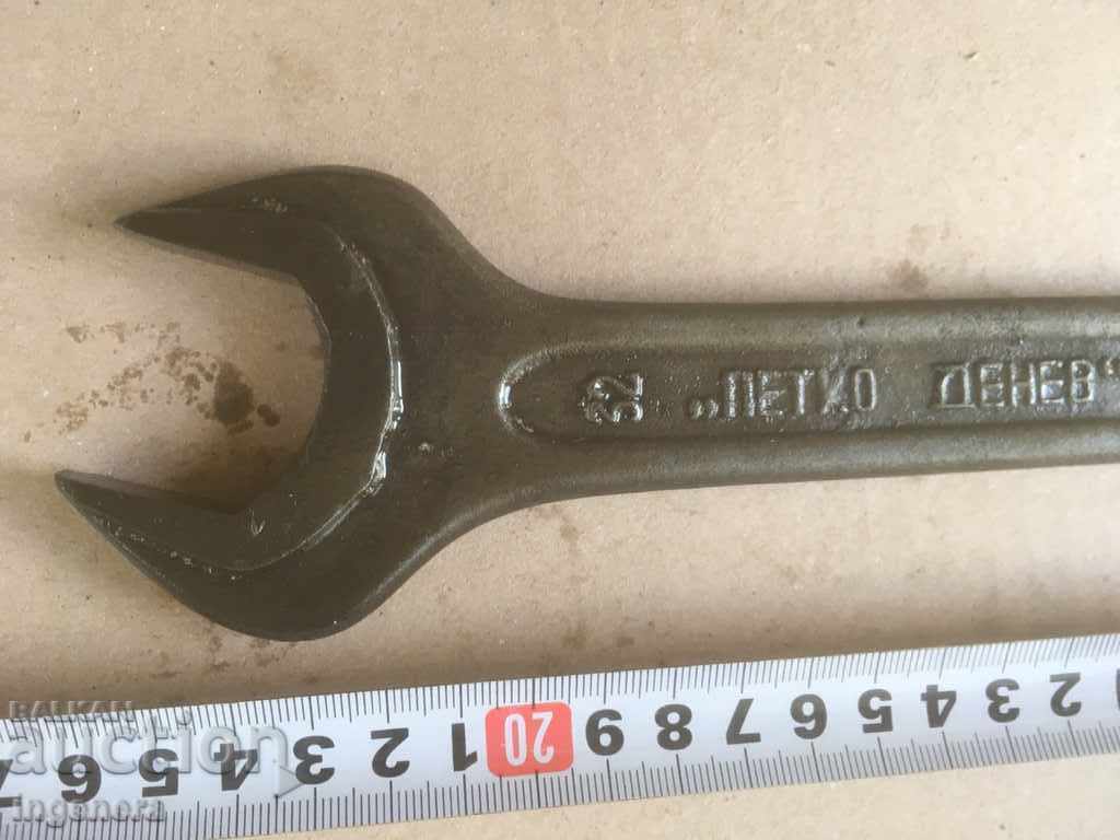Livrarea CHEIE FIXĂ INSTRUMENT DE MARCĂ-PETKO DENEV GABROVO-30/32