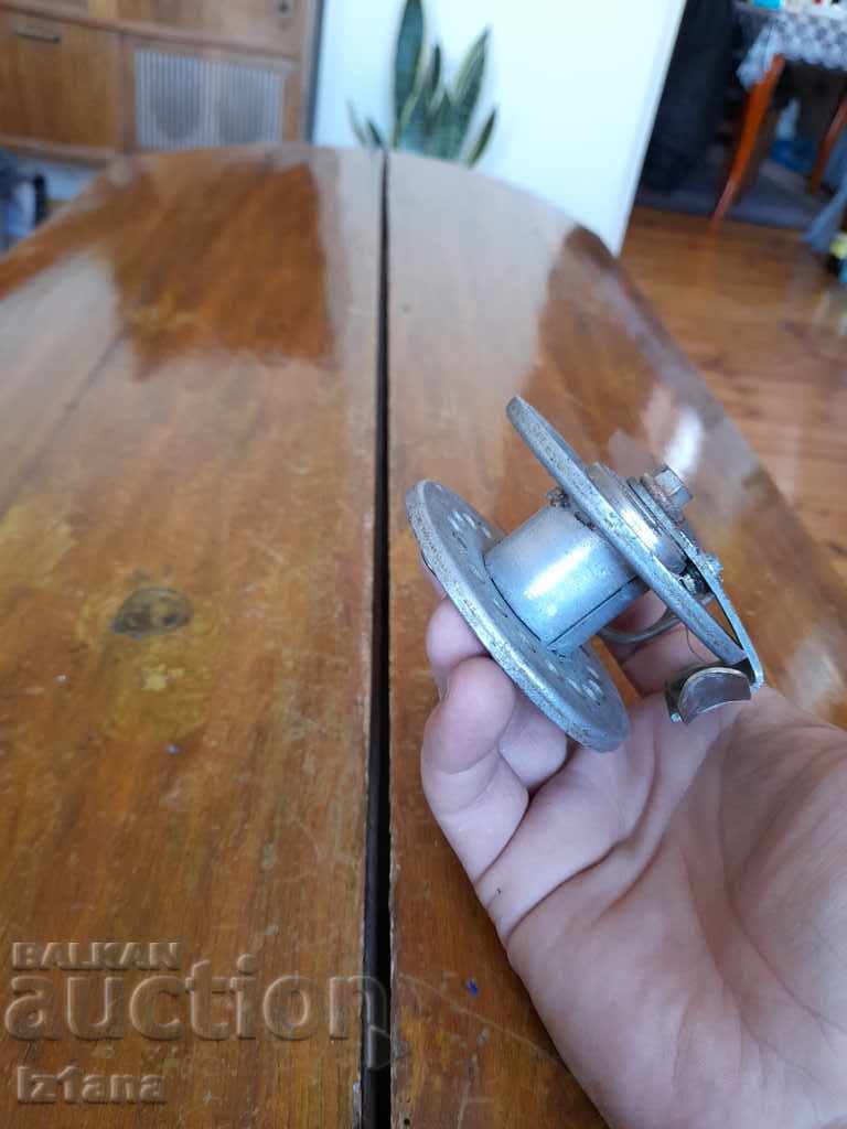 Old fishing reel - 6 Old fishing reel - 6