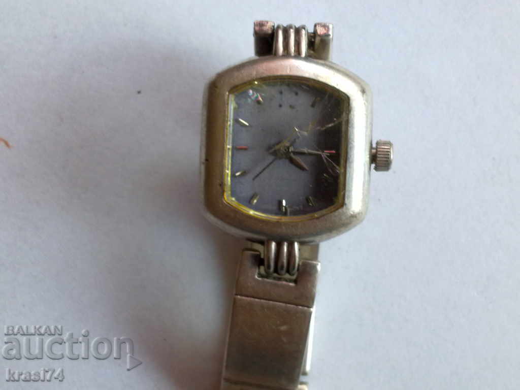 Японски сребърен часовник с цена 45.00 лв. | € 23.01 Японски сребърен часовник с цена 45.00 лв. | € 23.01