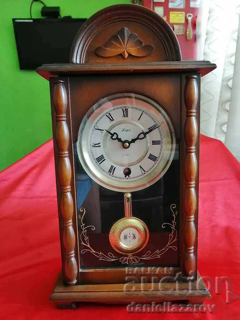 Old Mechanical Desktop Clock
