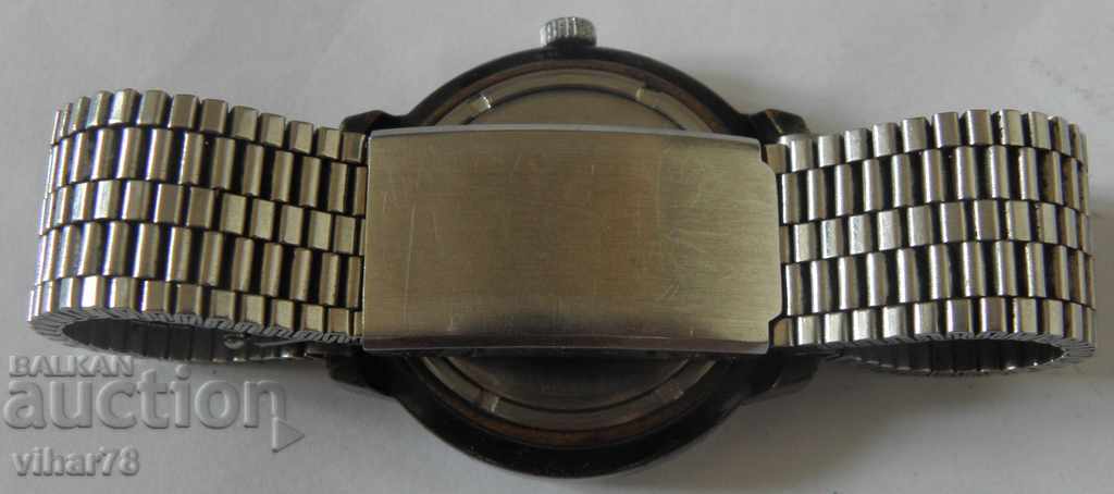 MEN'S CLOTHING CHRISTMAS - 6 MEN'S CLOTHING CHRISTMAS - 6