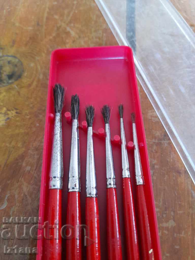 Auction Herlitz paint brushes Auction Herlitz paint brushes