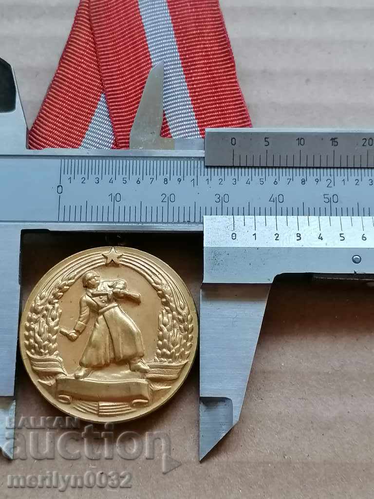 Μετάλλιο της μαχητικής αξίας μετάλλιο, κονκάρδες - 6