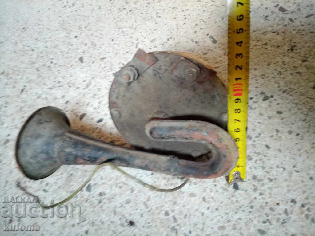 Delivery of An old car blood clot Delivery of An old car blood clot