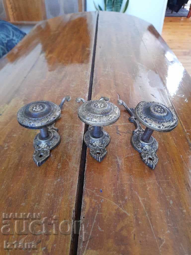 Auction An old hanger, hangers Auction An old hanger, hangers